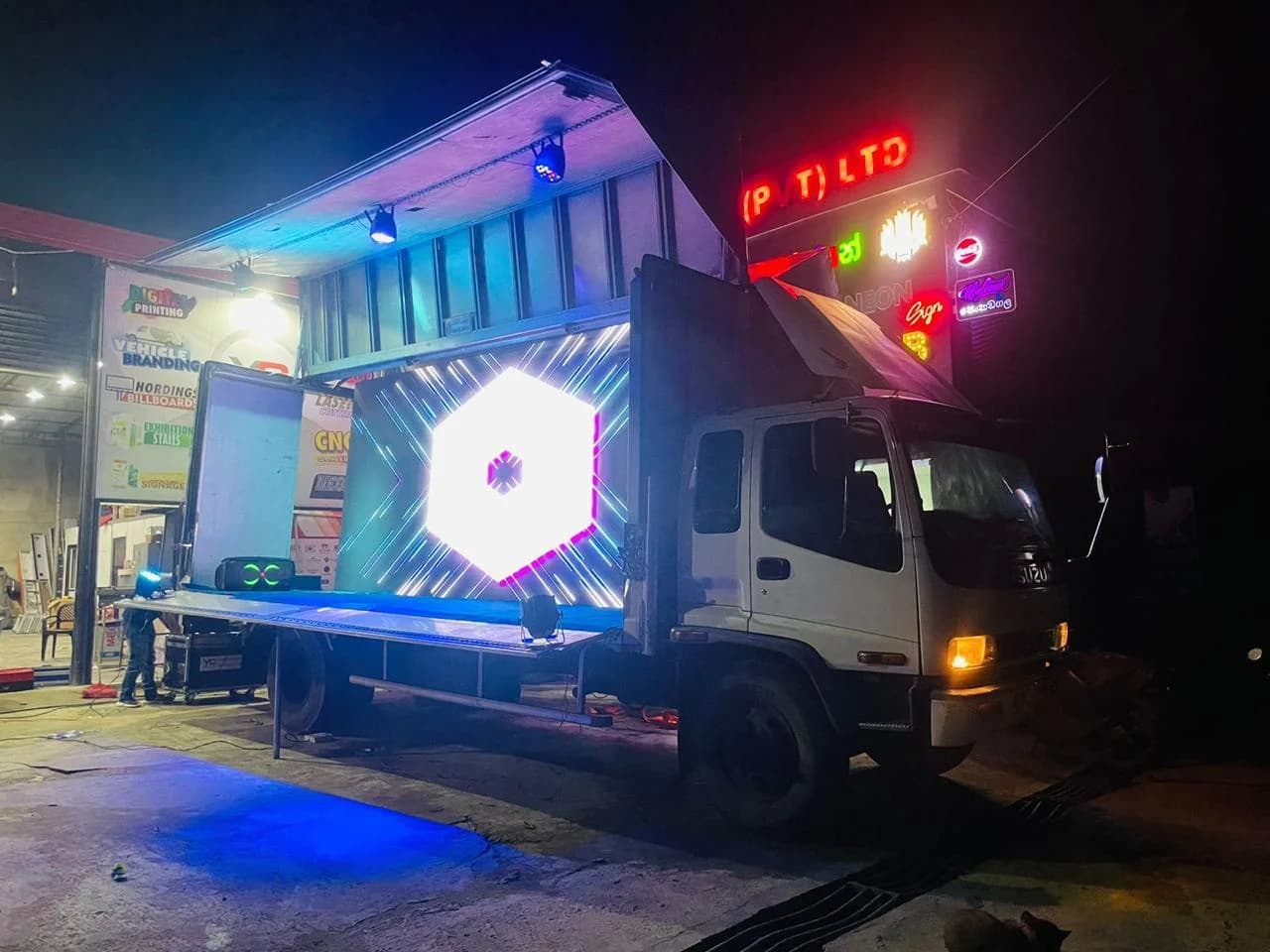 Truck-Mounted Outdoor Screen, YC Events Sri Lanka